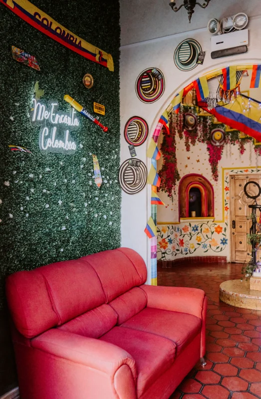 Entrada principal de Encanto Colombia
